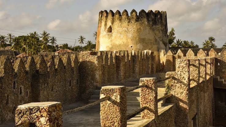 2 DAYS LAMU
